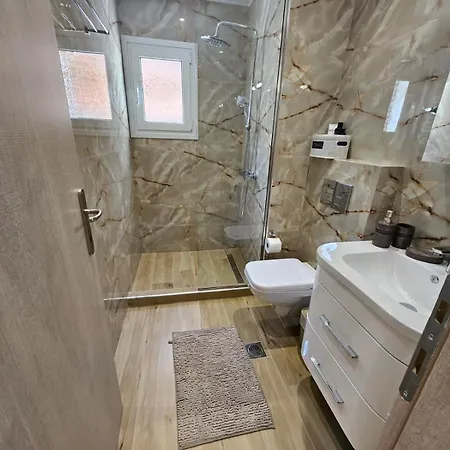 Agora Luxury Flat 3 *